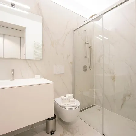 Apartment Res. San Marco 1 With Private Garden - Happy Rentals *